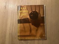 Billede af bogen R.A.F. Middle East (1942-43)