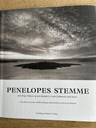 Billede af bogen Penelopes stemme. 'Min krigs Odyssé og min hjemfart er nært forbundet med hans.'