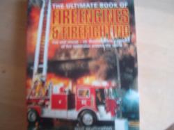 Billede af bogen The ultimate book of fire engines & firefighting