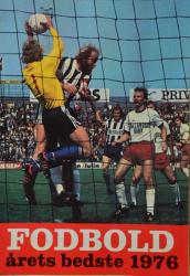 Billede af bogen Fodbold årets bedste 1976