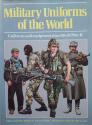 Billede af bogen Military Uniforms of the World
