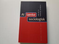 Billede af bogen At tænke sociologisk