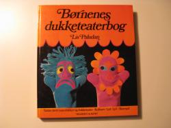 Billede af bogen Børnenes dukketeaterbog.