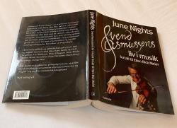 Billede af bogen June Nights. Svend Asmussens liv i musik
