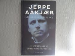 Billede af bogen Ole sad på en knold og sang - digte udvalgt af Jens Smærup Sørensen