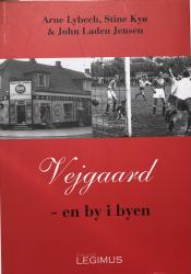 Billede af bogen Vejgaard - en by i byen